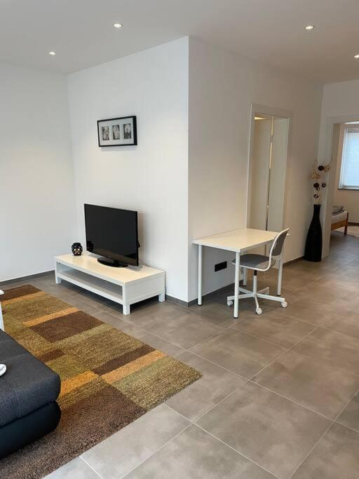 Gemuetliche, Topp Ausgestattete Ferienwohnung Bann Esterno foto